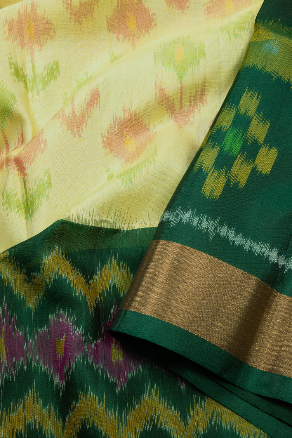 Yellow Handloom Kanjivaram Soft Silk Saree 10072773