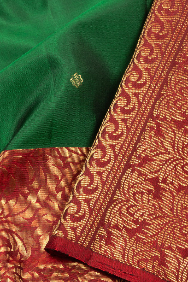 Green Handloom Kanjivaram Soft Silk Saree 10072777