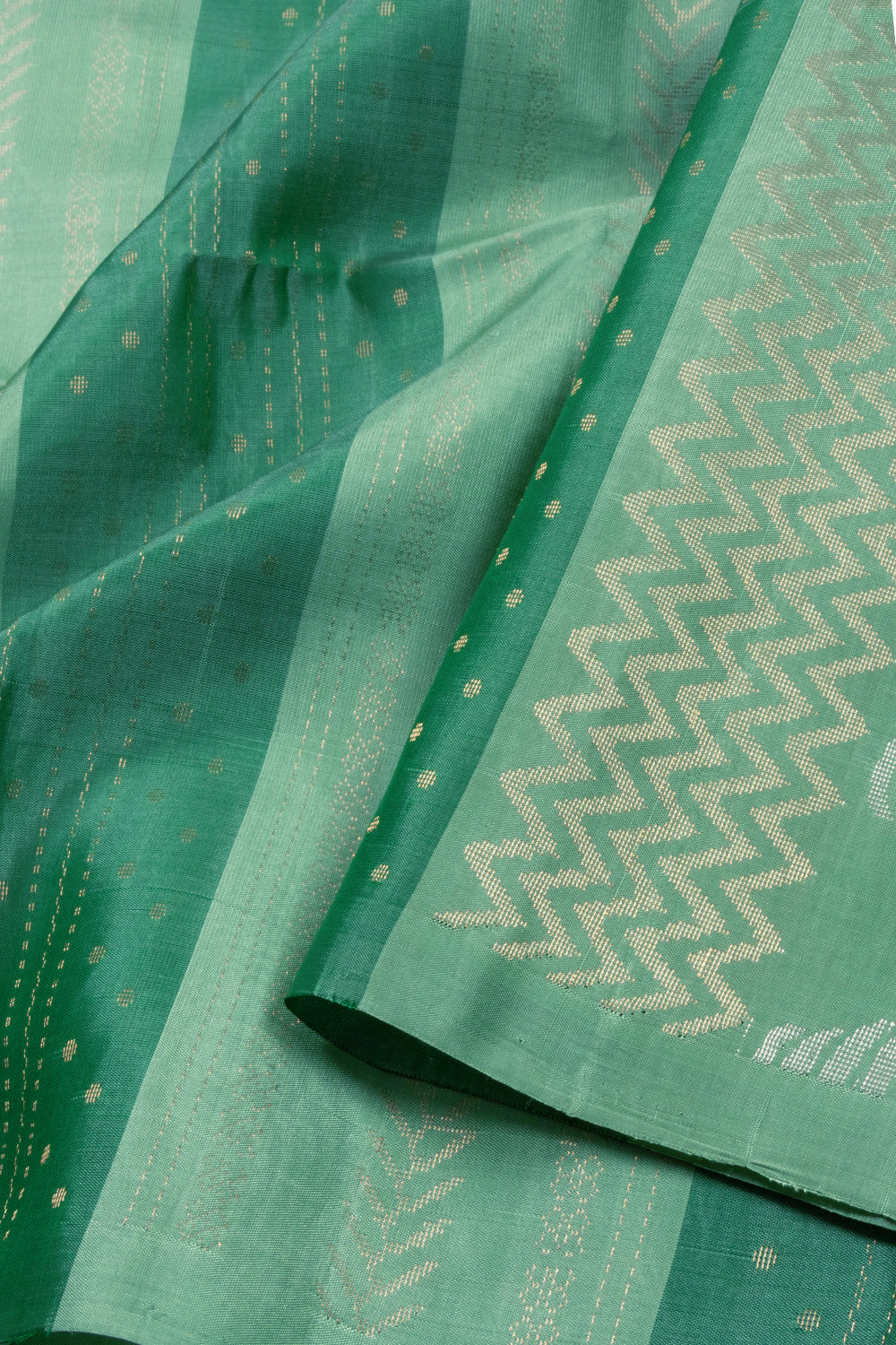 Green Handloom Kanjivaram Soft Silk Saree 10072780