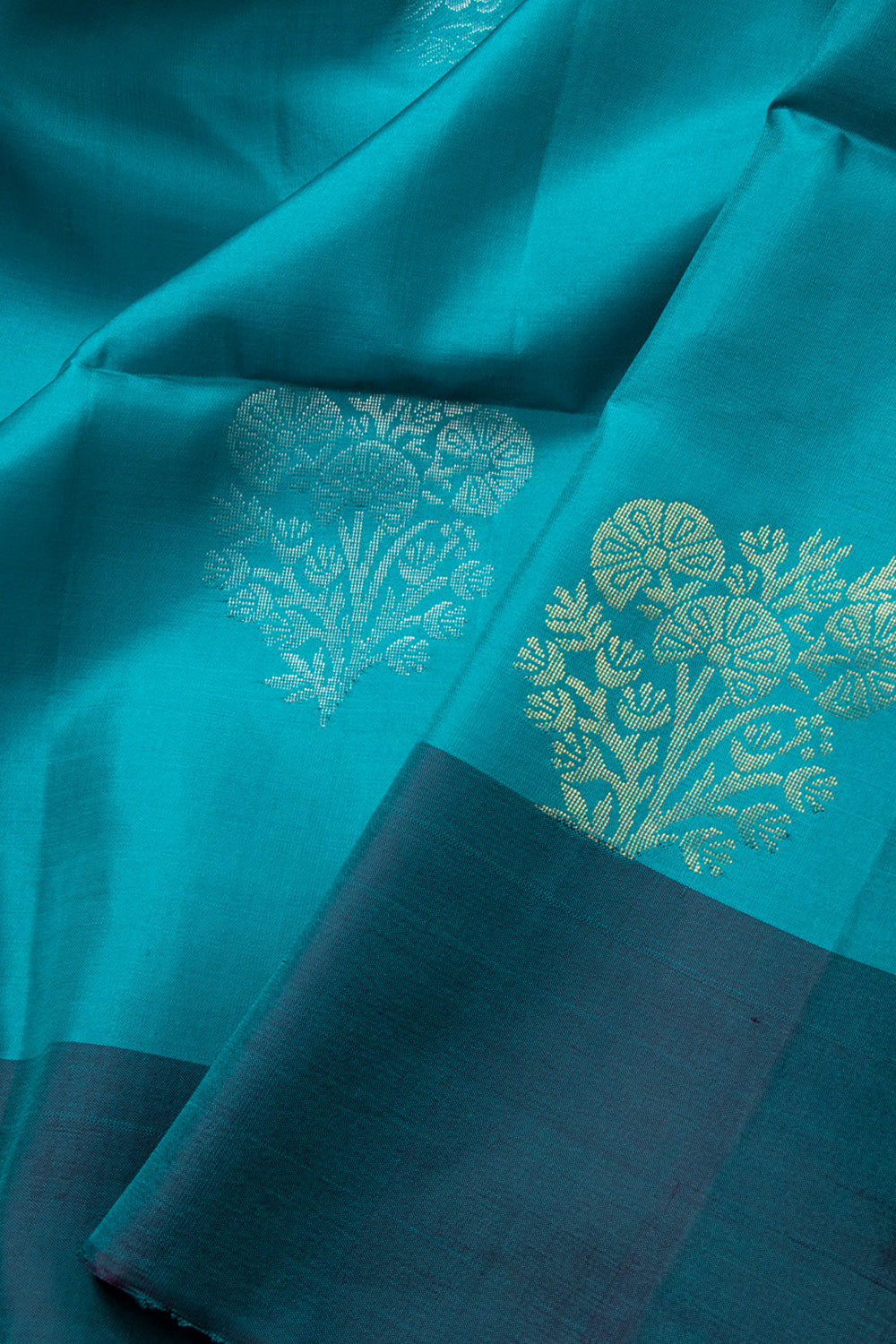 Blue Handloom Kanjivaram Soft Silk Saree 10072785