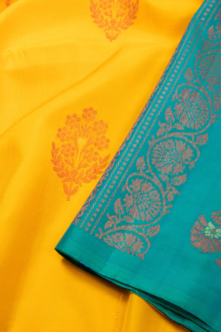 Yellow Handloom Kanjivaram Soft Silk Saree 10072789