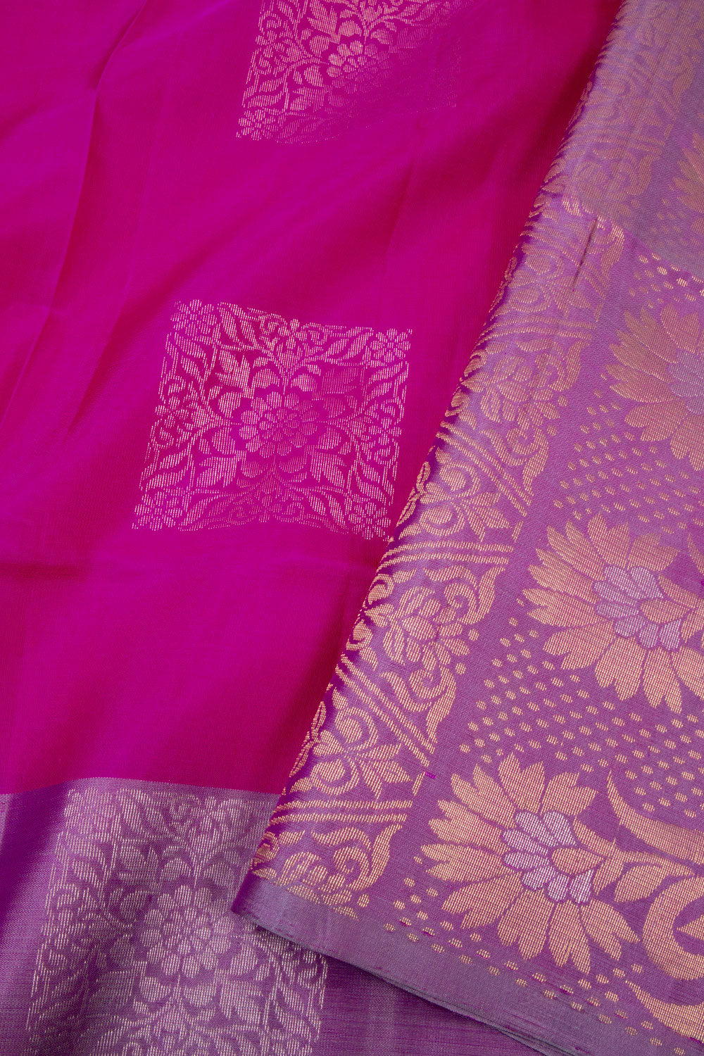 Magenta Handloom Kanjivaram Soft Silk Saree 10073919