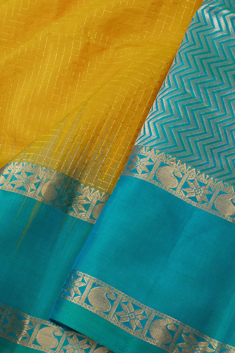 Yellow Handloom Kanjivaram Soft Silk Saree 10073927