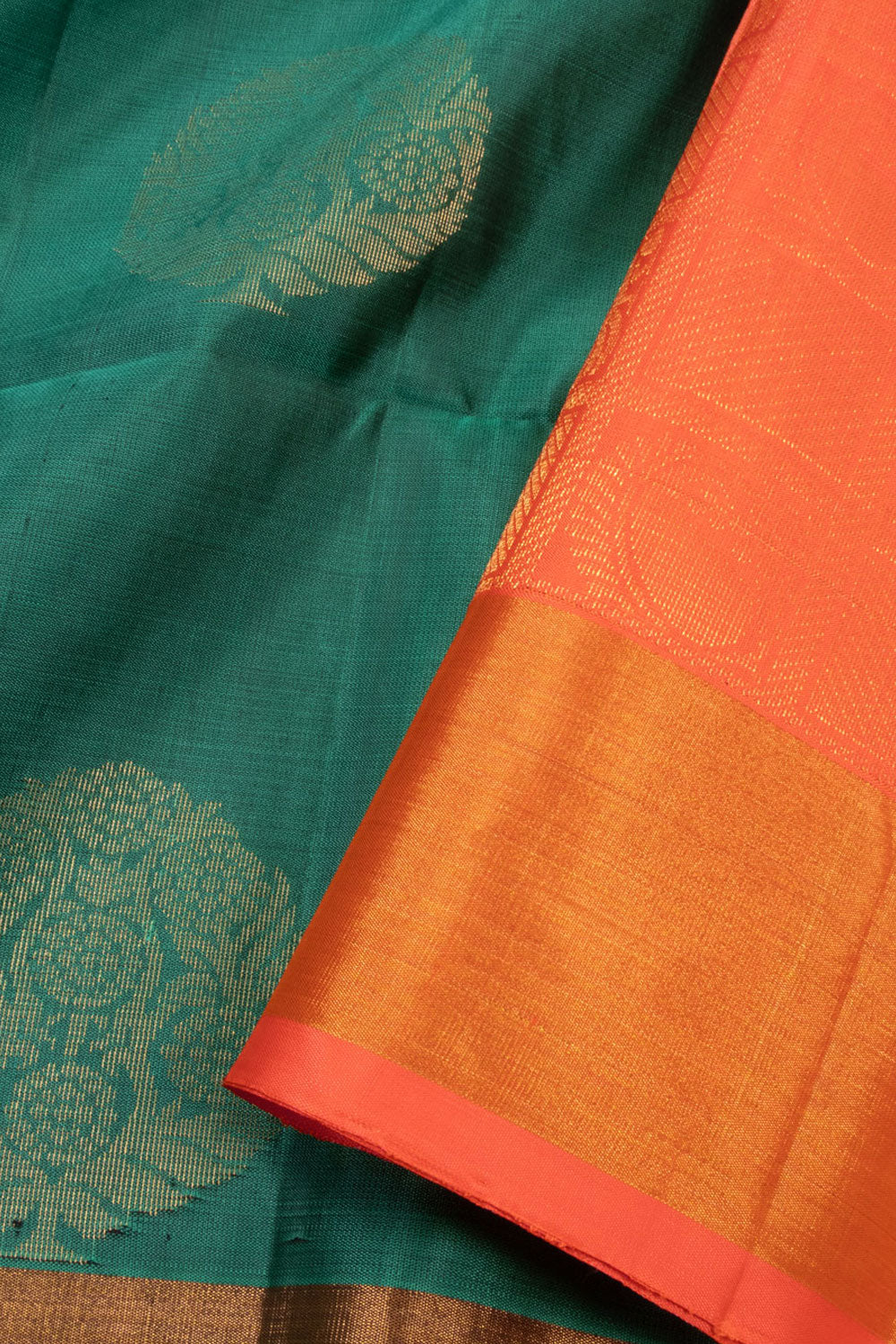 Green Handloom Kanjivaram Soft Silk Saree 10073928