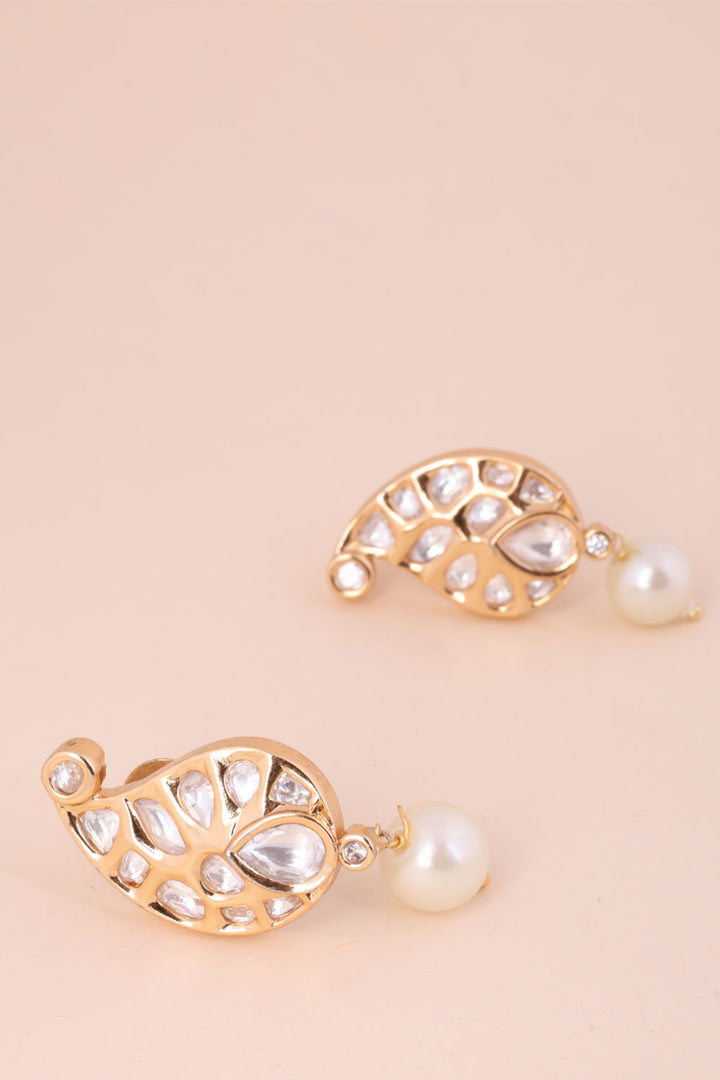 Gold Plated Earring With Pearl 