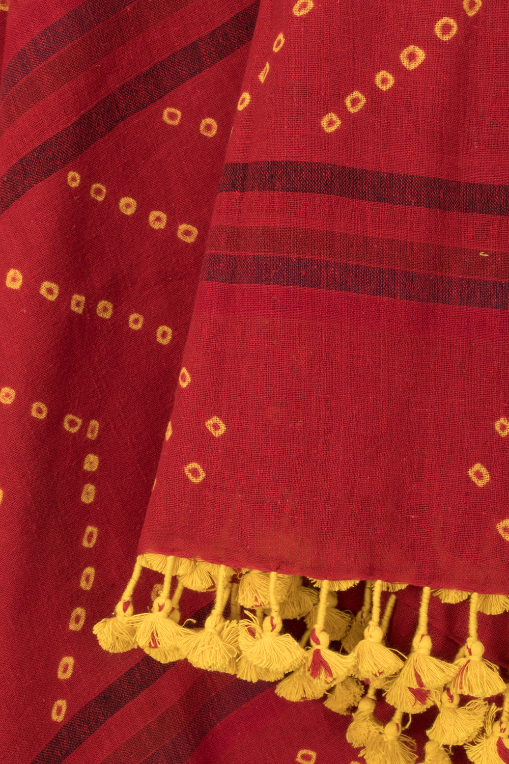 Red Bhujodi Kala Cotton Dupatta 10070546 - Avishya