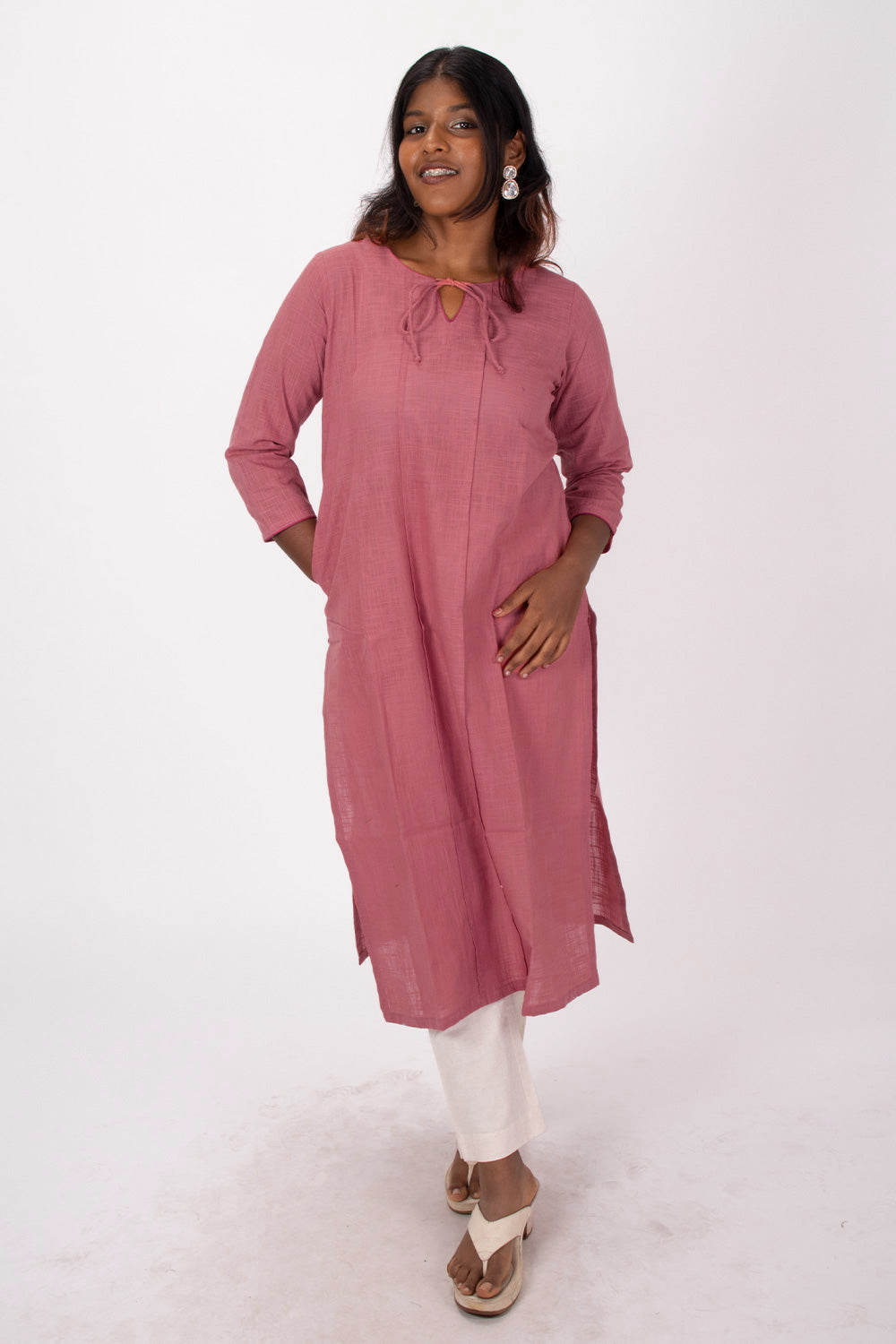 Mauve Handcrafted Slub Cotton Kurta 10073256