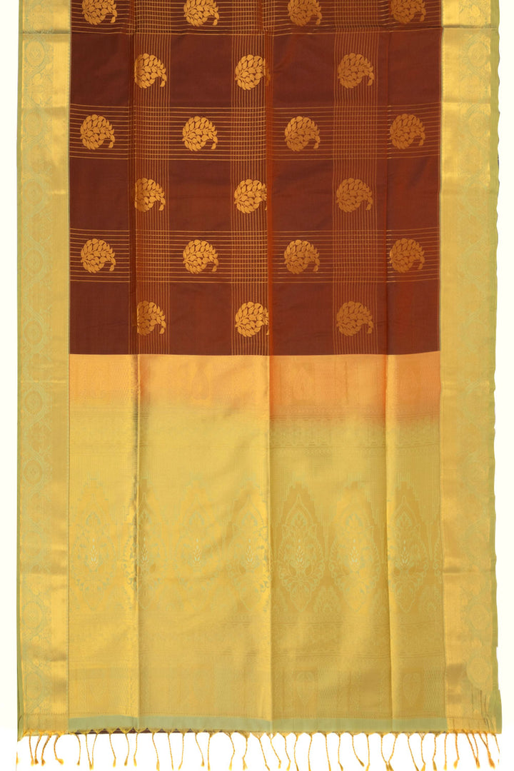 Brown Kanjivaram Silk Saree with Contrast Pallu 10073852