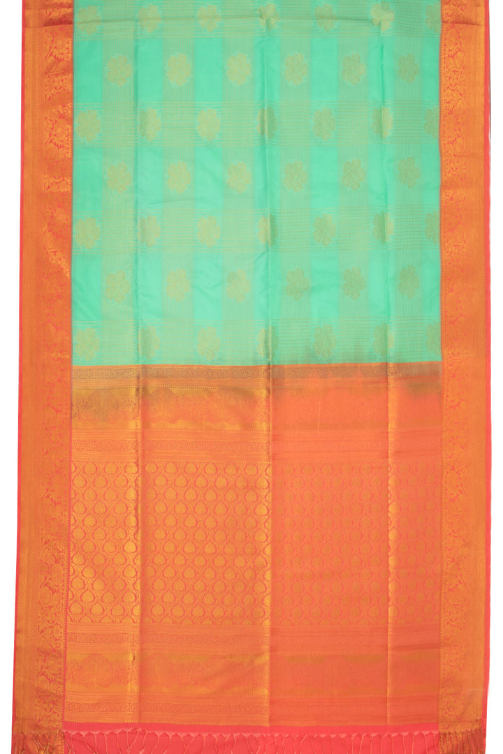 Green Kanjivaram Silk Saree with Contrast Pallu 10073854