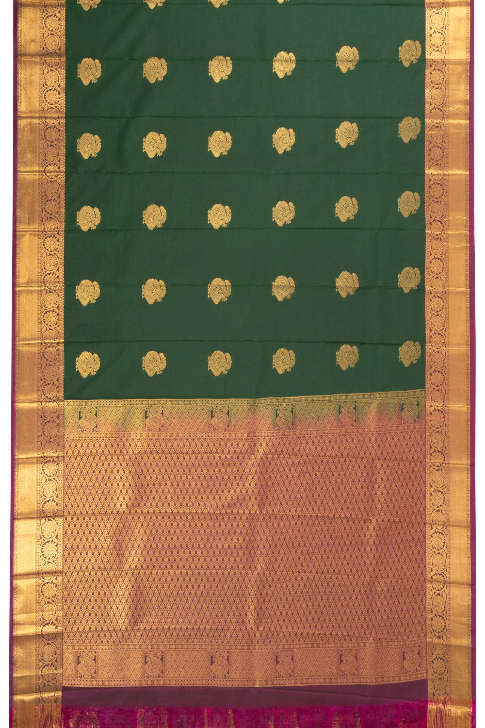 Green Kanjivaram Silk Saree with Contrast Pallu 10073879