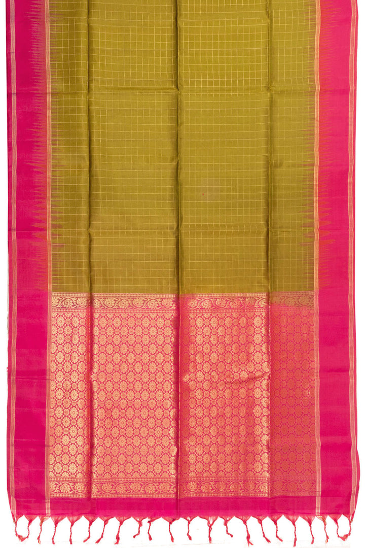 Green Handloom Kanjivaram Silk Saree 10070719 - Avishya