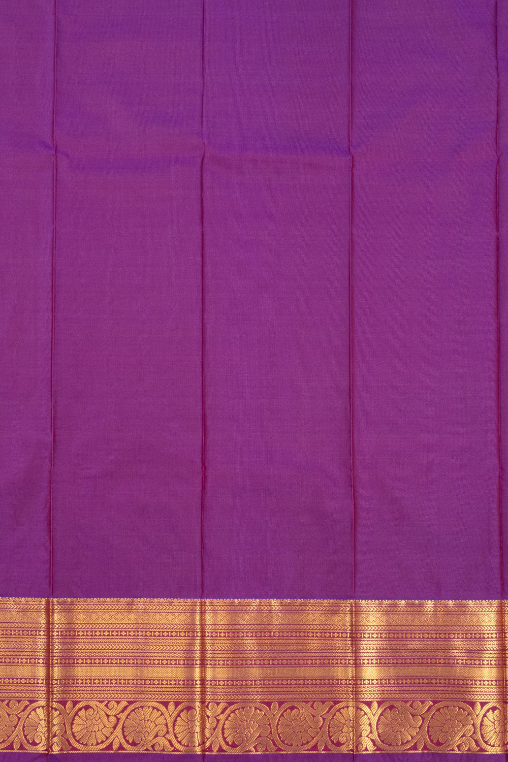 Maroon Kanjivaram Silk Saree with Contrast Pallu 10073888