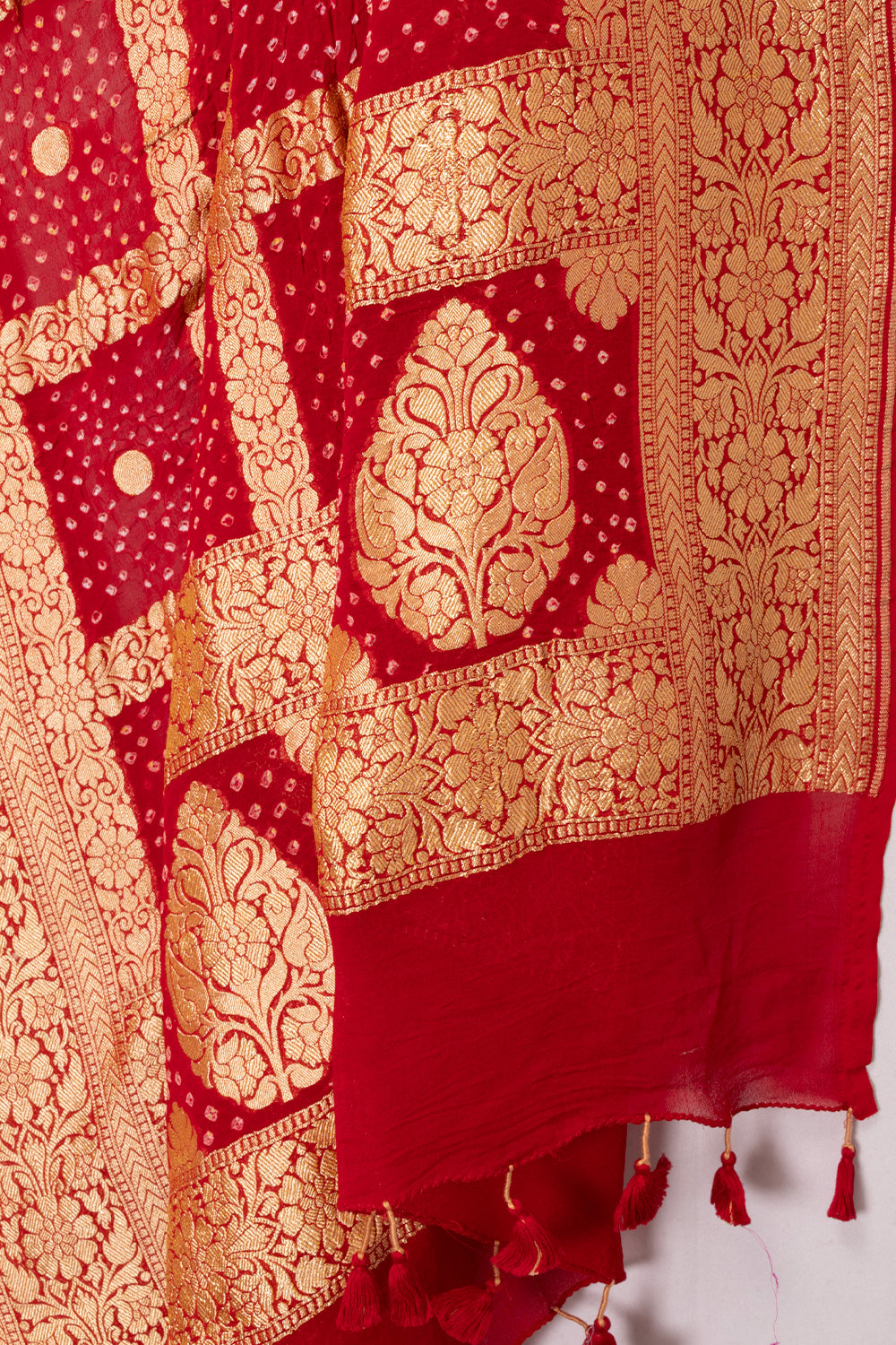 Red Banarasi Georgette Dupatta 10073117