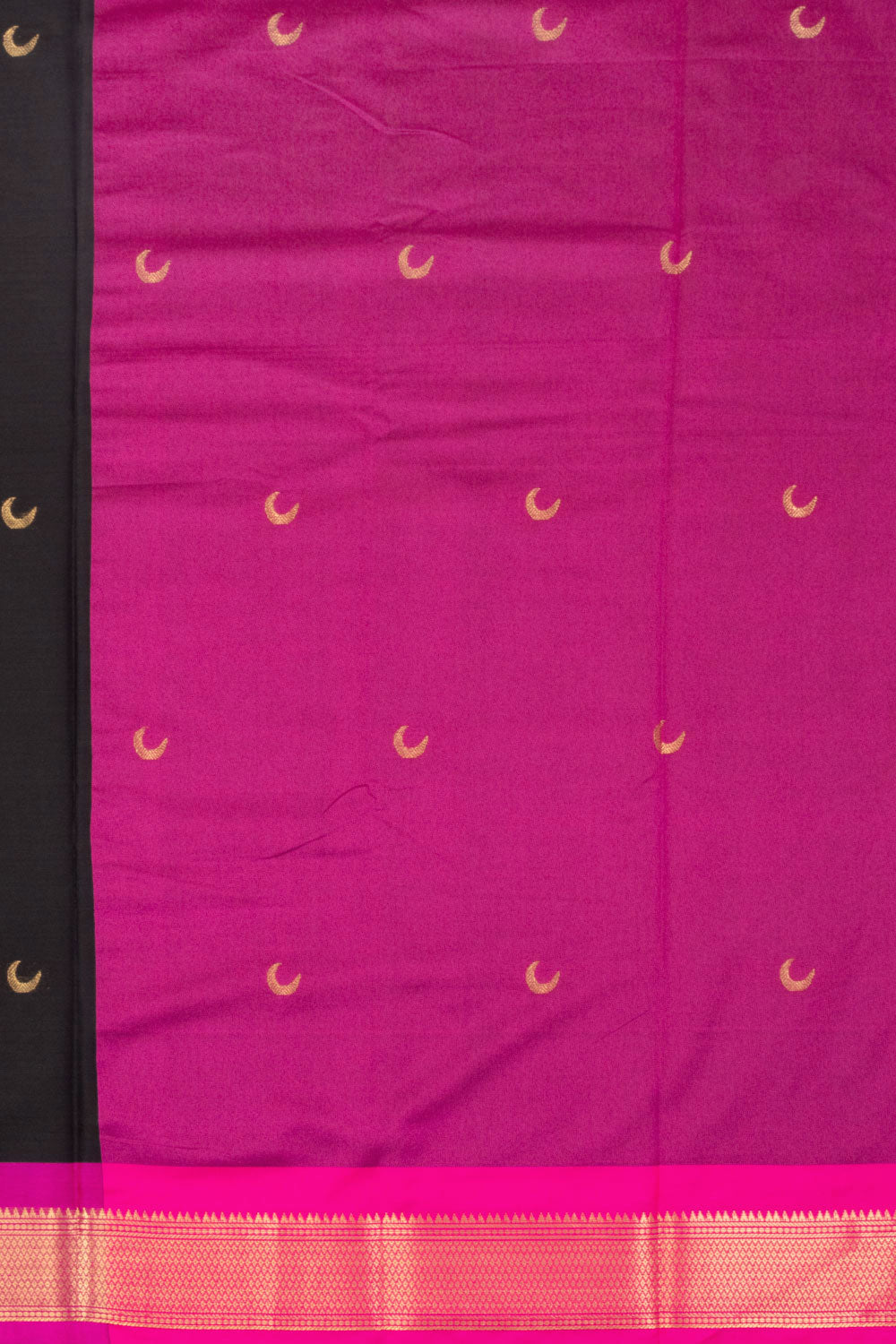 Black Handloom Chandrakon Paithani Silk Saree 10073626