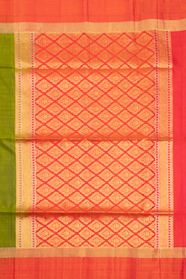 Green Handloom Kanjivaram Soft Silk Saree 10072768