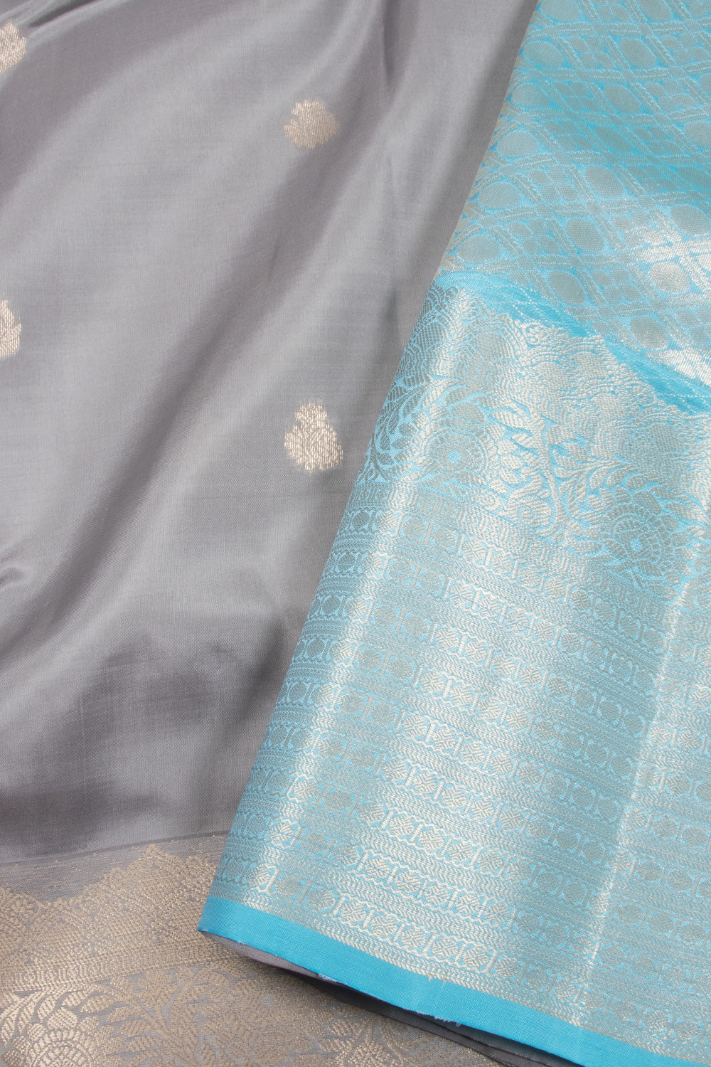 Grey Handloom Kanjivaram Blended Silk Saree 10072890