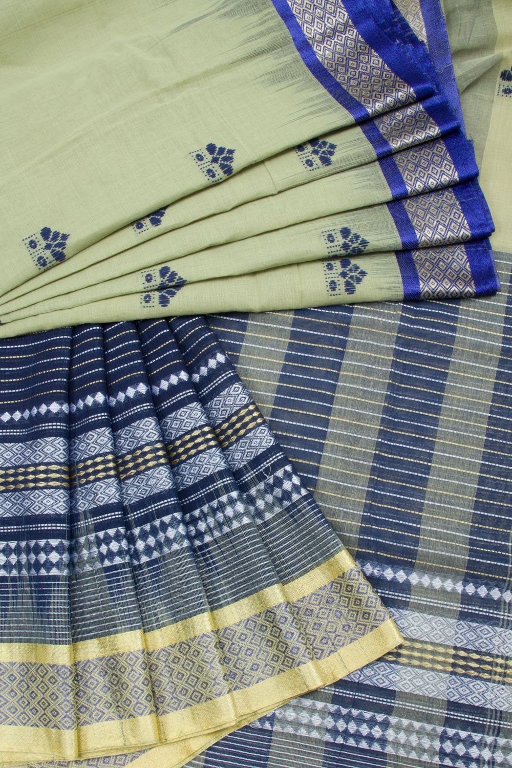 Sage Green Handloom Dhaniakhali Cotton Saree 10062576