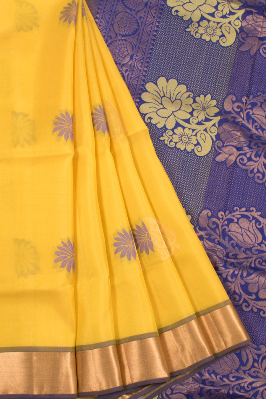 Salem Soft Silk Saree with Floral Motifs