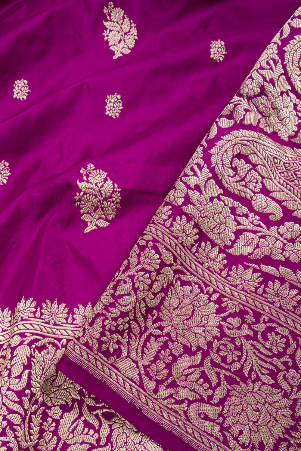 Magenta Handloom Banarasi Katan Silk Saree 10061286