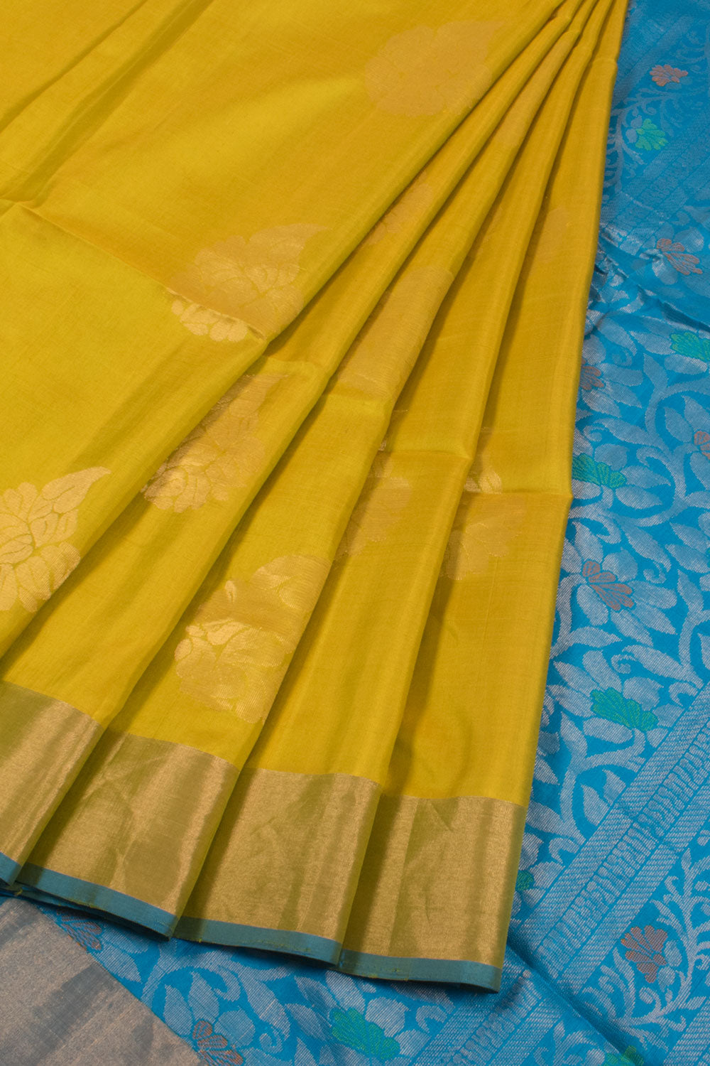 Salem Soft Silk Saree 10058910