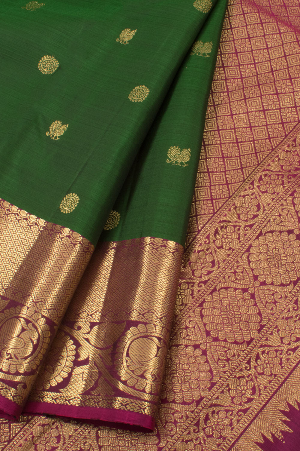 Handloom Pure Zari Kanjivaram Silk Saree 10058352